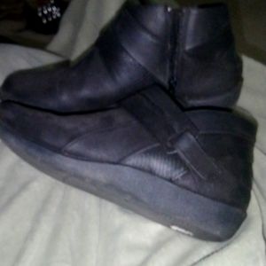 Clark's cloud steppers side zip